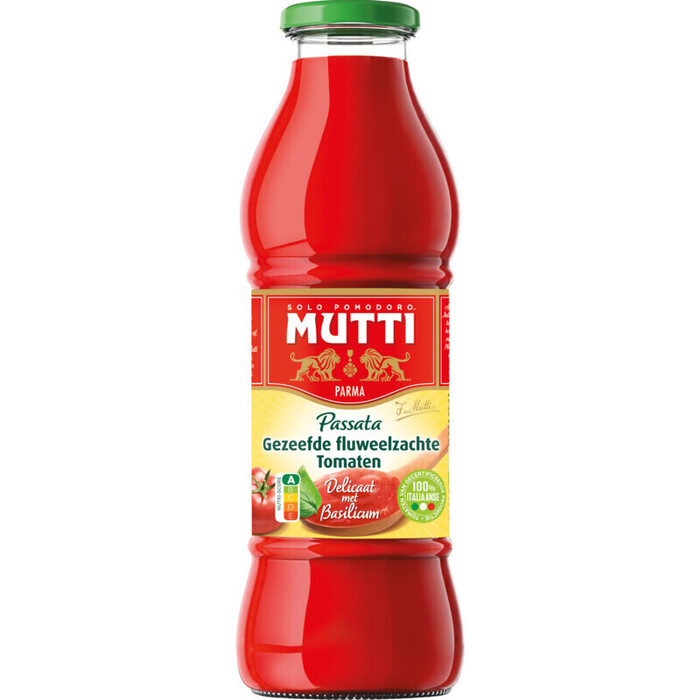 Mutti Passata gezeefde tomaten basilicum (0.72L)